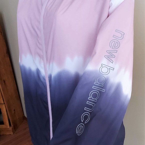 New Balance Windbreaker Plus Size - Picture 3 of 6